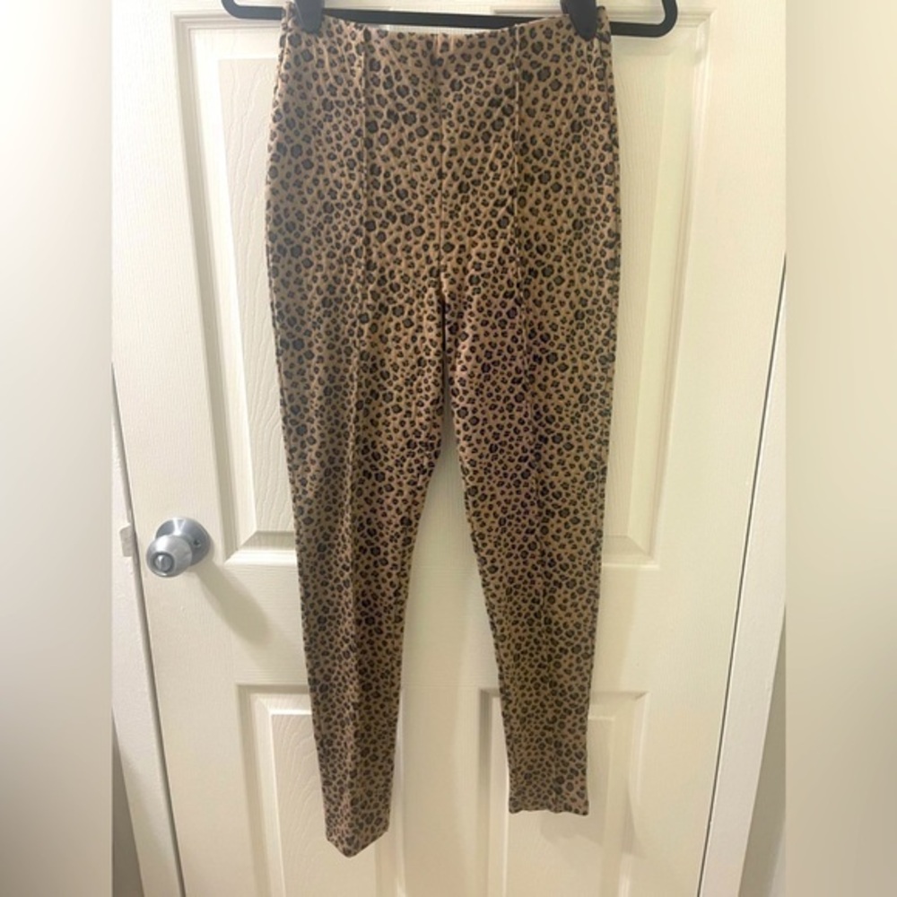 Forever 21 Leopard Print Leggings